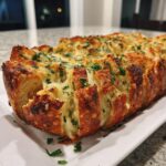 Pull-Apart Garlic Cheese Bread